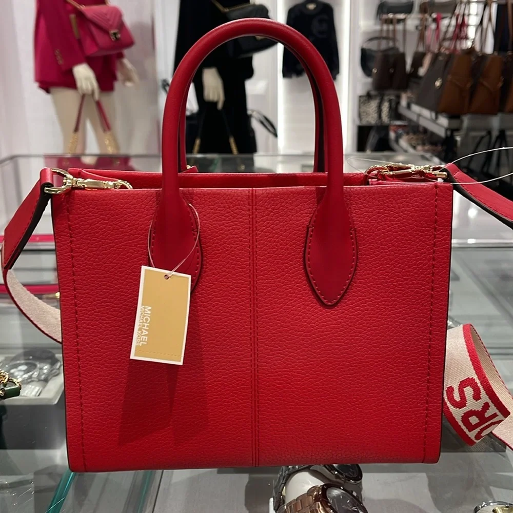 MICHAEL KORS
Mirella Small Pebble Leather Crossbody Bag
Bright Red
NWT - Picture 16 of 16